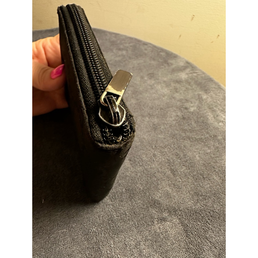 Gucci Black Nylon Monogram Compact Zip - Picture 5 of 13